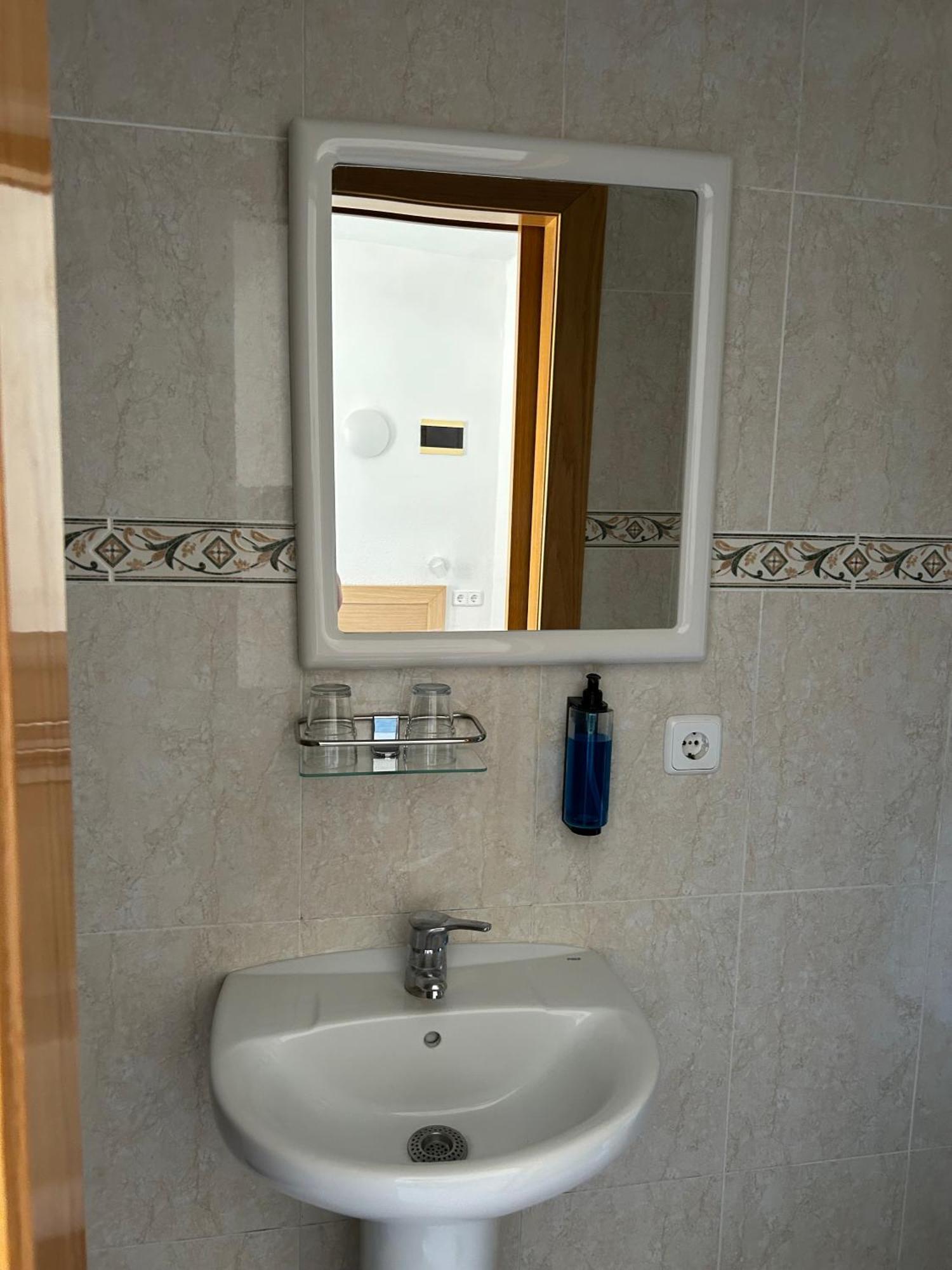 Hostal San Telmo - Adults Only Cala Major  الغرفة الصورة